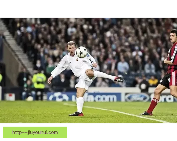 伊沃比重返旧主埃弗顿上演进球秀引发全场关注